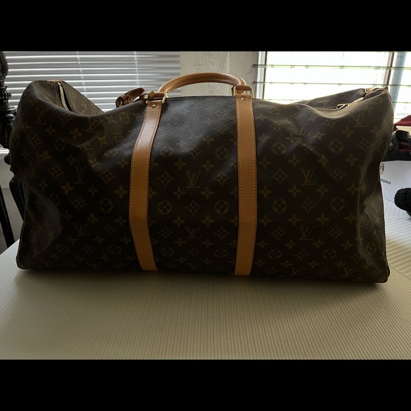 LIKE-NEW Louis Vuitton Monogram Keepall Bag +Strap - Picture 4 of 15